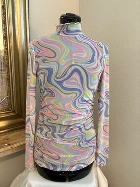 Timing Retro Turtle Neck Sheer Rushed Top Size L